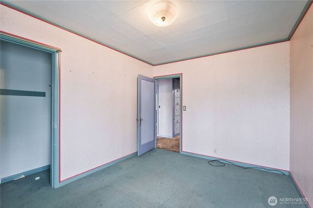 3324 Ocean Beach Highway, Longview, WA 98632