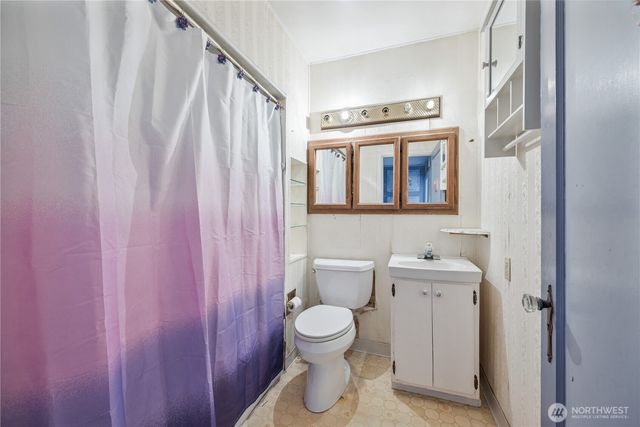3324 Ocean Beach Highway, Longview, WA 98632