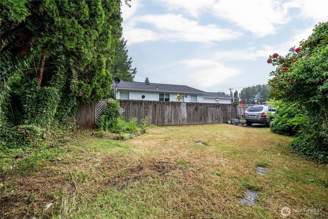 3324 Ocean Beach Highway, Longview, WA 98632