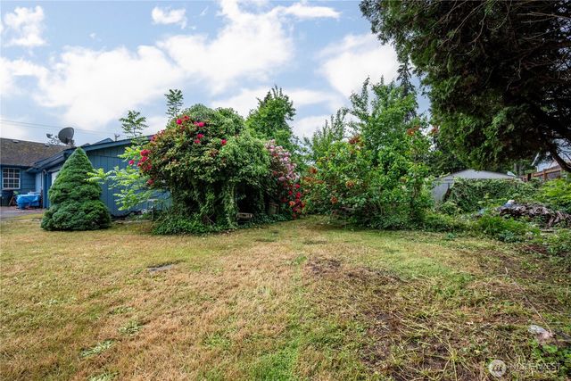 3324 Ocean Beach Highway, Longview, WA 98632