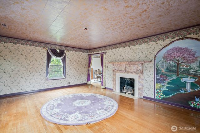 3324 Ocean Beach Highway, Longview, WA 98632