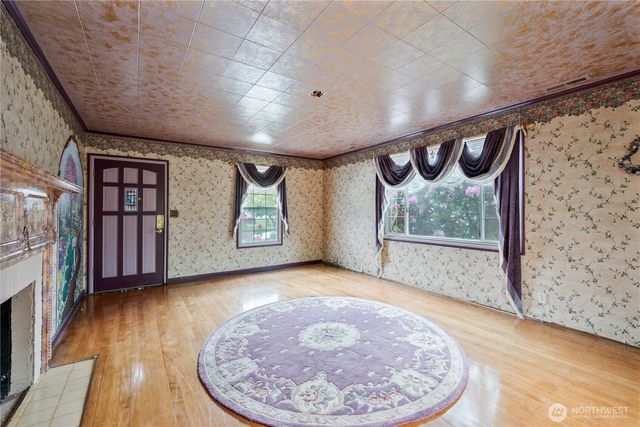 3324 Ocean Beach Highway, Longview, WA 98632