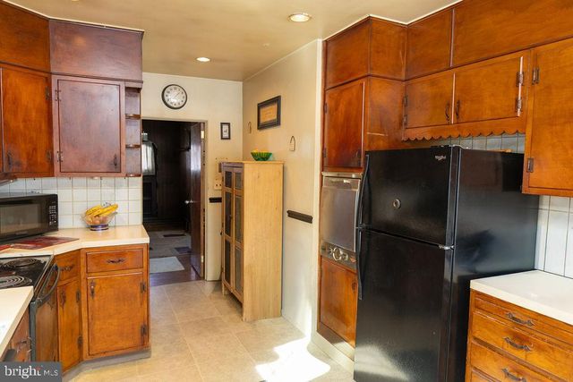 285 SWEDELAND RD, King Of Prussia, PA 19406