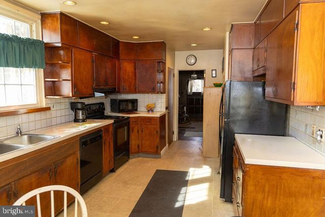 285 SWEDELAND RD, King Of Prussia, PA 19406