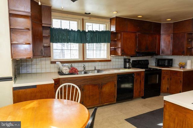 285 SWEDELAND RD, King Of Prussia, PA 19406