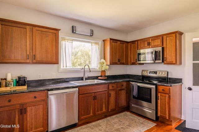 725 New York 66, Hudson, NY 12534