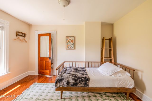 725 New York 66, Hudson, NY 12534