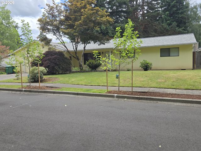 8355 Sw 133RD Ave, Beaverton, OR 97008