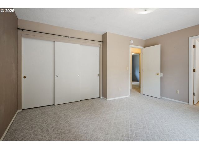 8355 Sw 133RD Ave, Beaverton, OR 97008