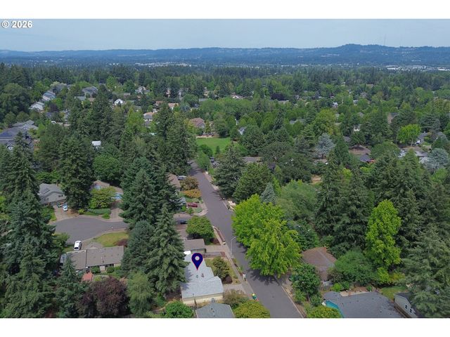 8355 Sw 133RD Ave, Beaverton, OR 97008