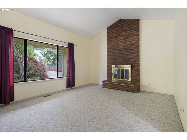 8355 Sw 133RD Ave, Beaverton, OR 97008