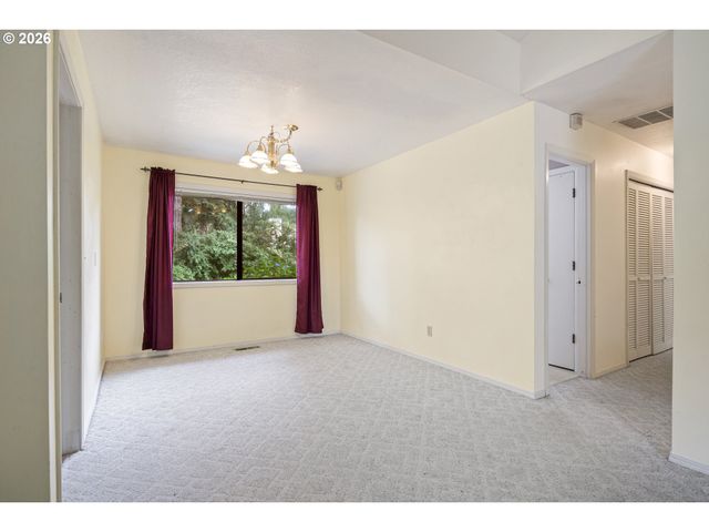 8355 Sw 133RD Ave, Beaverton, OR 97008