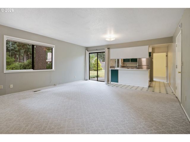 8355 Sw 133RD Ave, Beaverton, OR 97008