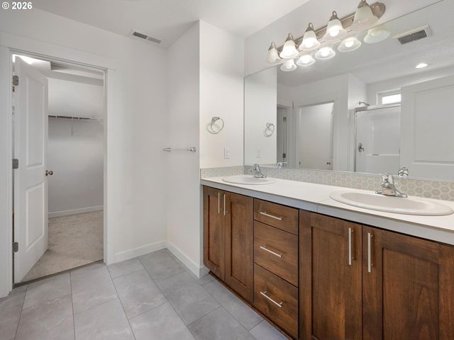 2108 S JASPER Dr, Cornelius, OR 97113