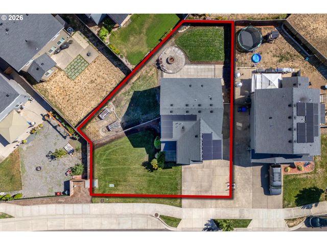 2108 S JASPER Dr, Cornelius, OR 97113