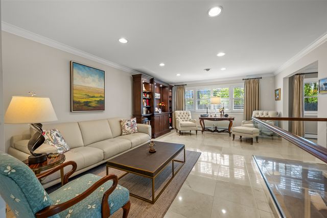 1143 Beverly Place, Lake Forest, IL 60045