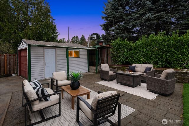 26915 Arden Court, Kent, WA 98032