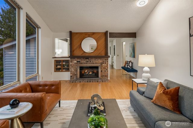 26915 Arden Court, Kent, WA 98032