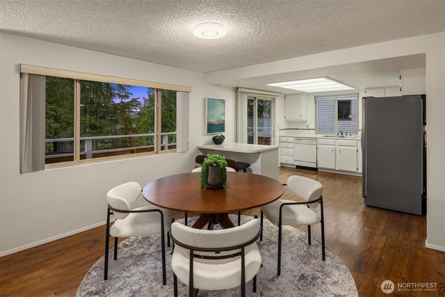 26915 Arden Court, Kent, WA 98032