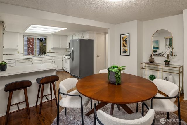 26915 Arden Court, Kent, WA 98032