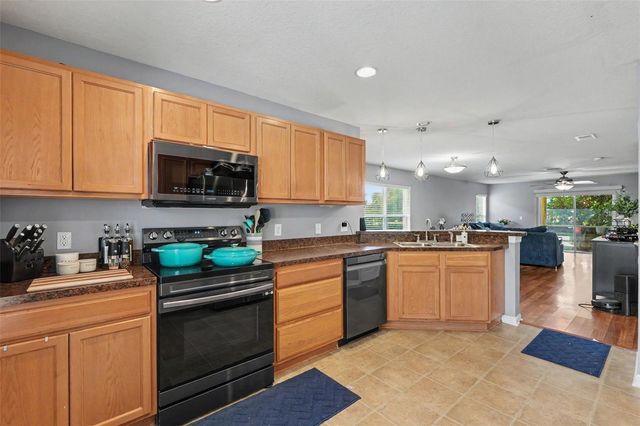 1977 SEARAY SHORE DRIVE, Clearwater, FL 33763