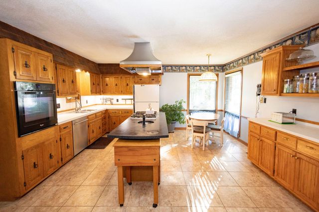 800 A Country Trails Road, Conway, MO 65632