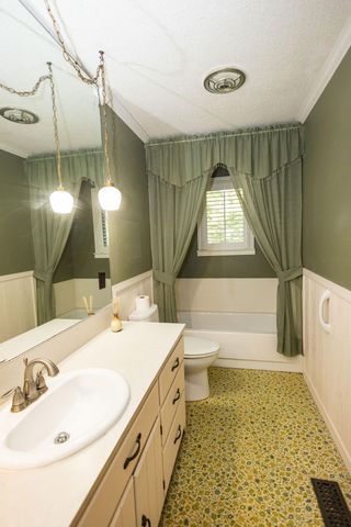 800 A Country Trails Road, Conway, MO 65632