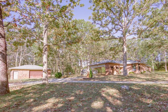 800 A Country Trails Road, Conway, MO 65632