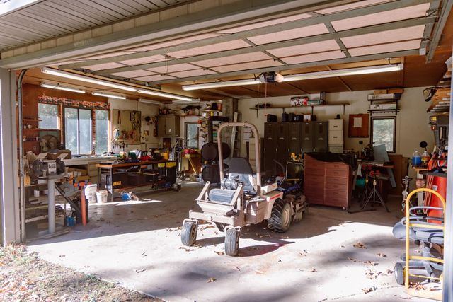 800 A Country Trails Road, Conway, MO 65632