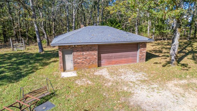 800 A Country Trails Road, Conway, MO 65632