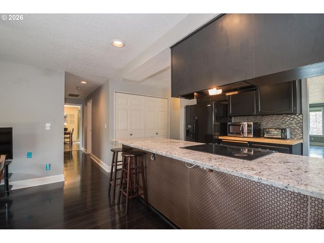 1380 Se EVANS Ave, Troutdale, OR 97060