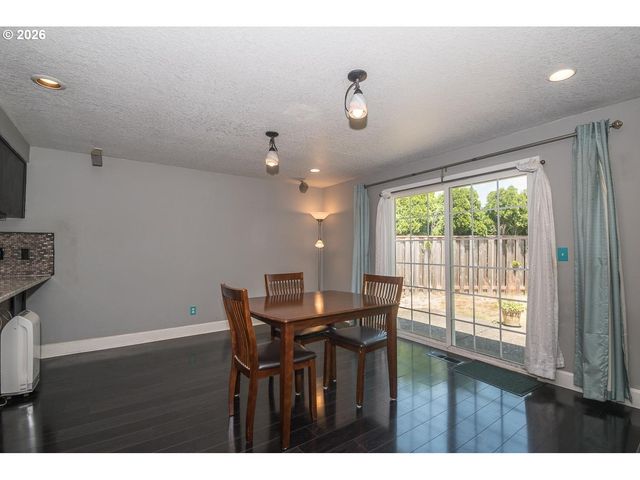 1380 Se EVANS Ave, Troutdale, OR 97060