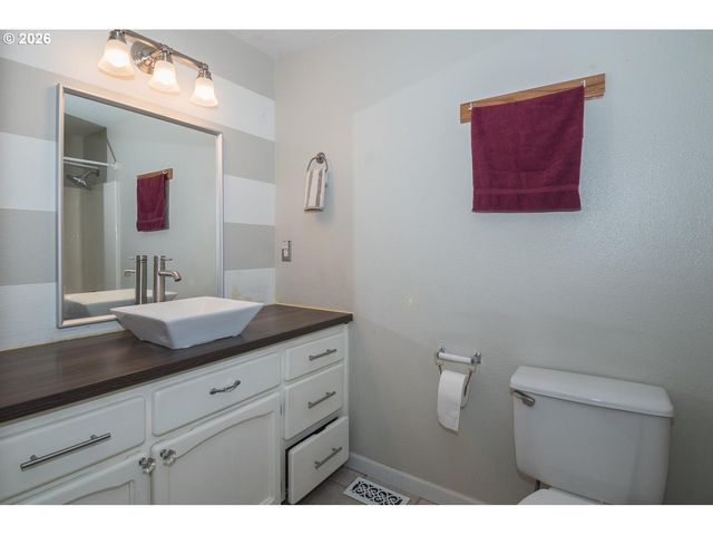 1380 Se EVANS Ave, Troutdale, OR 97060