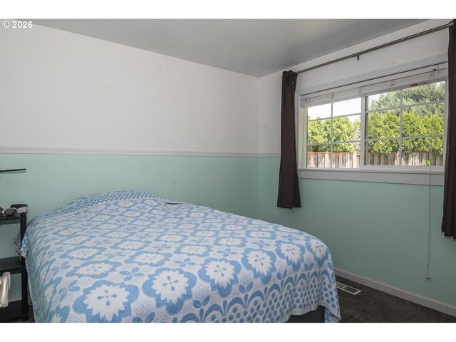 1380 Se EVANS Ave, Troutdale, OR 97060