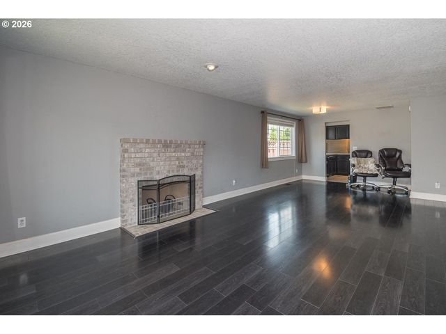 1380 Se EVANS Ave, Troutdale, OR 97060