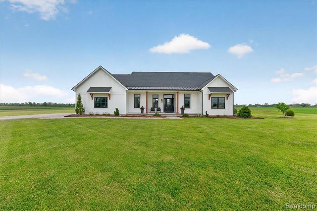 2170 E Labo Road, Carleton, MI 48117