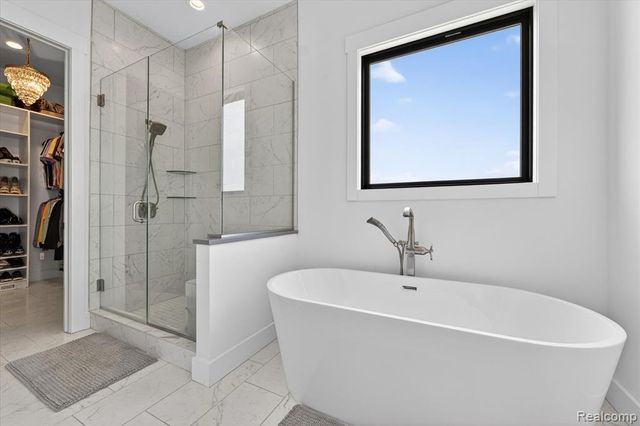 2170 E Labo Road, Carleton, MI 48117