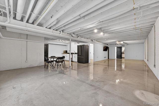 2170 E Labo Road, Carleton, MI 48117