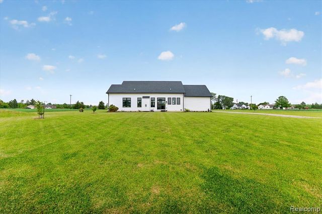 2170 E Labo Road, Carleton, MI 48117