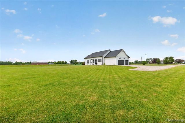 2170 E Labo Road, Carleton, MI 48117