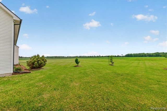 2170 E Labo Road, Carleton, MI 48117