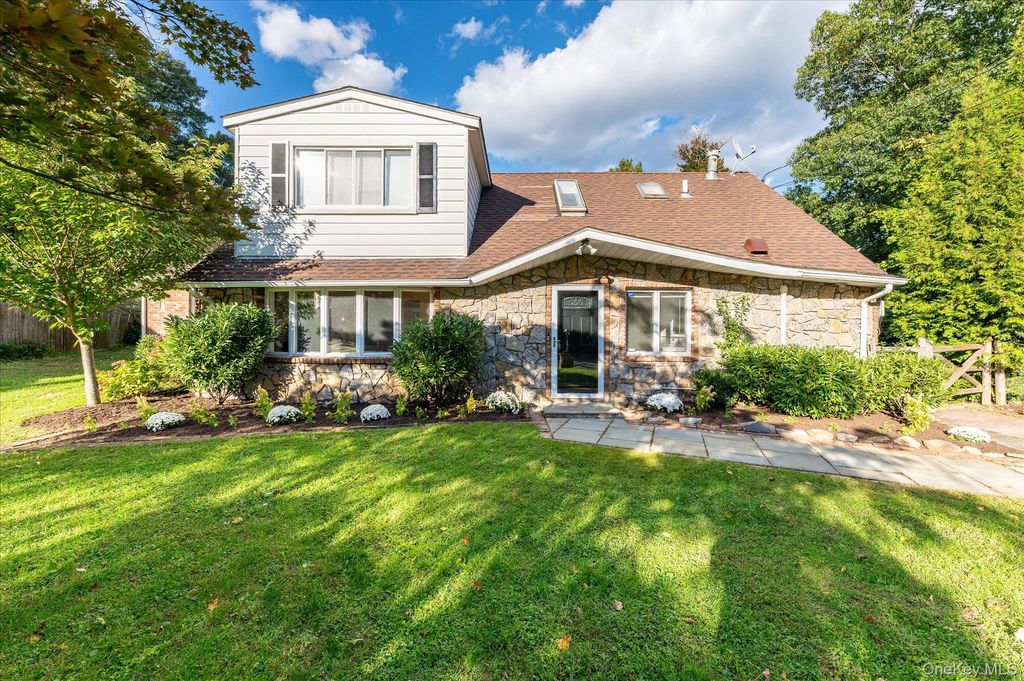 10 Bell Place, Rye Brook, NY 10573 — exterior
