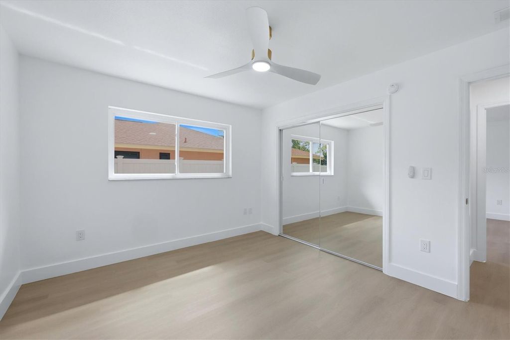 Image 21 of property listing at 2324 RIVERWOOD PINES DRIVE, Sarasota, FL 34231