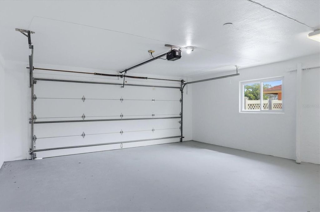 Image 25 of property listing at 2324 RIVERWOOD PINES DRIVE, Sarasota, FL 34231