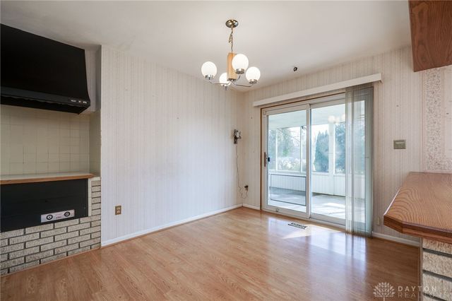 325 Beechgrove Drive, Englewood, OH 45322