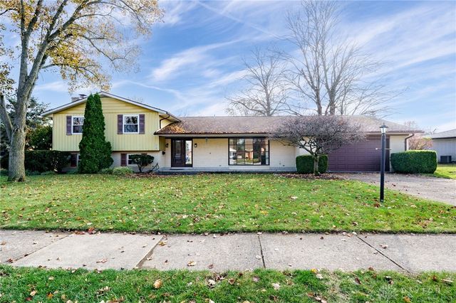 325 Beechgrove Drive, Englewood, OH 45322