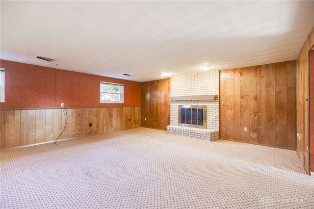 325 Beechgrove Drive, Englewood, OH 45322