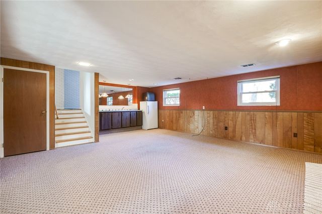 325 Beechgrove Drive, Englewood, OH 45322