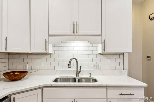 3904 Botanical Avenue, St Louis, MO 63110