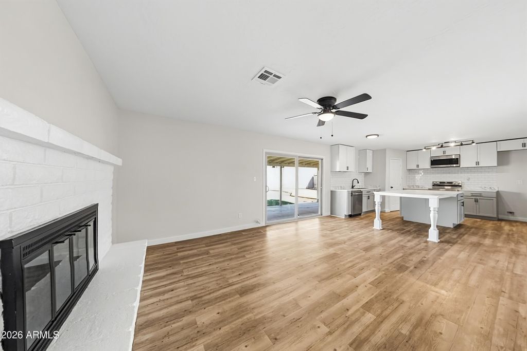 17623 N 30TH Avenue, Phoenix, AZ 85053 — photo 5